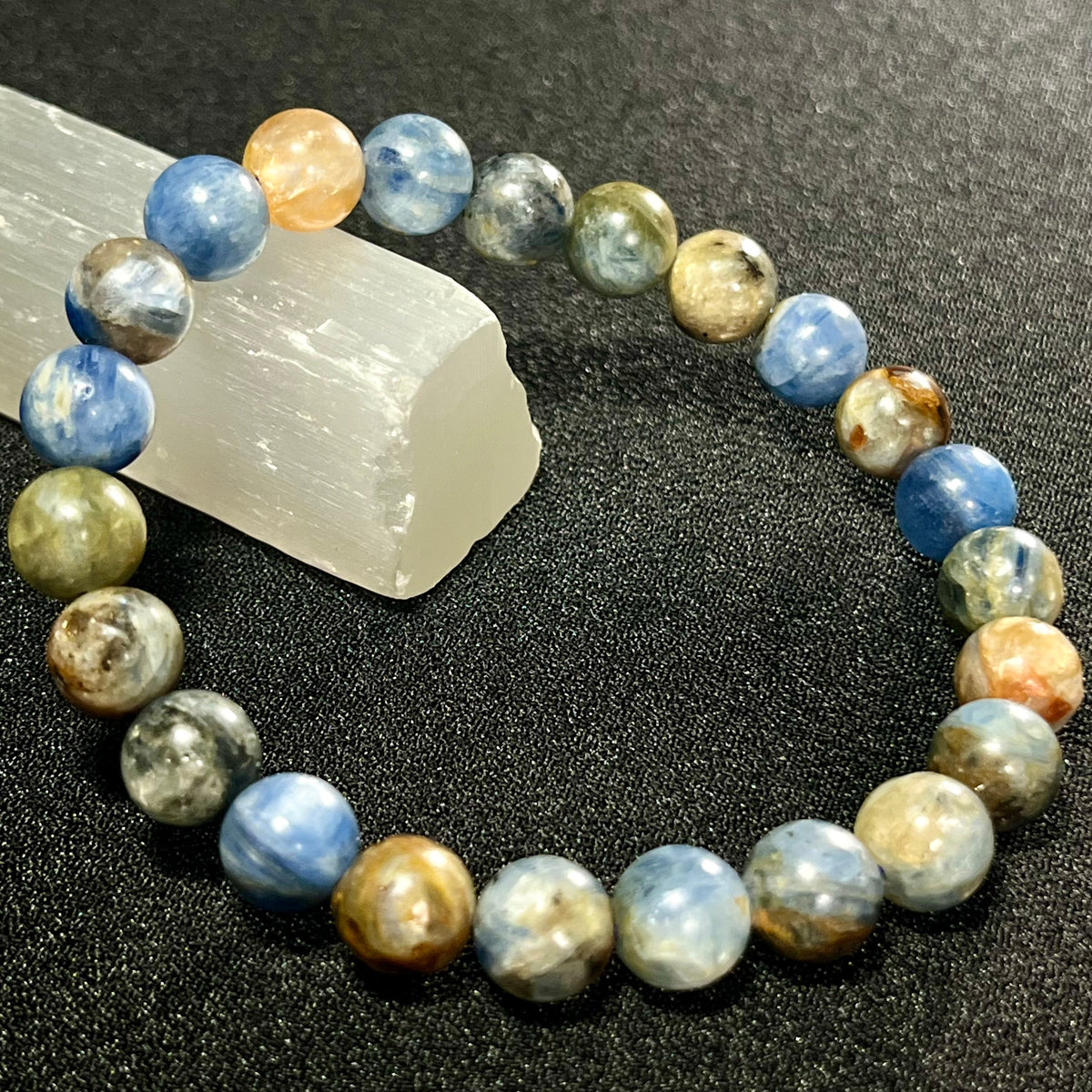 Sunset Kyanite smooth round 8mm bead stretch bracelet