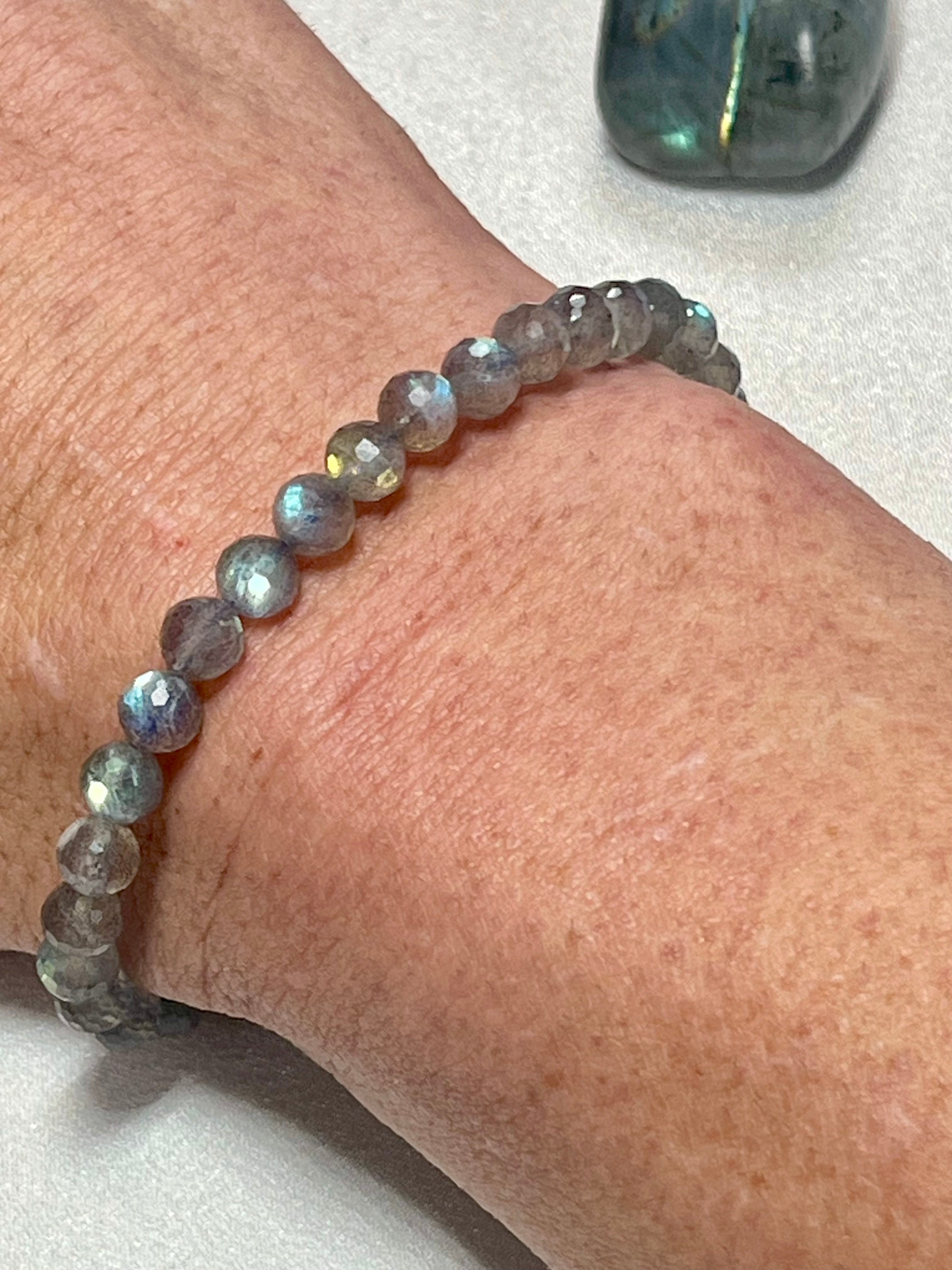 Premium Labradorite sparkly faceted round 6mm bead stretch bracelet w/ strong flash every bead